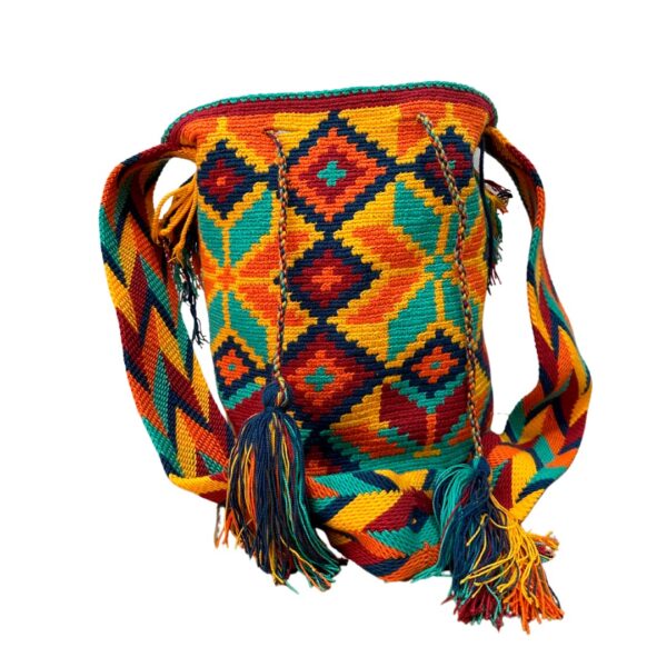 Mochila Wayuu Grande con Diseño - Image 2
